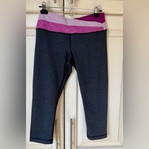 Lululemon Astro Wunder Under Charcoal Gray and Purple Capri/crop sz 8 EUC